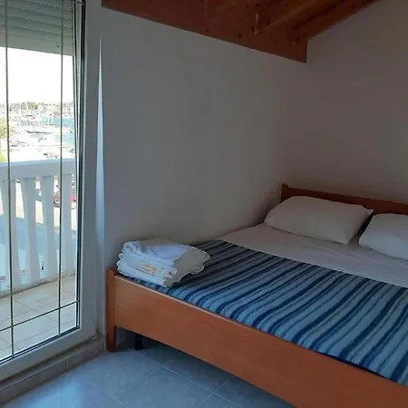 Apartmán By The Sea Jezera, Murter - 22632 Jezera